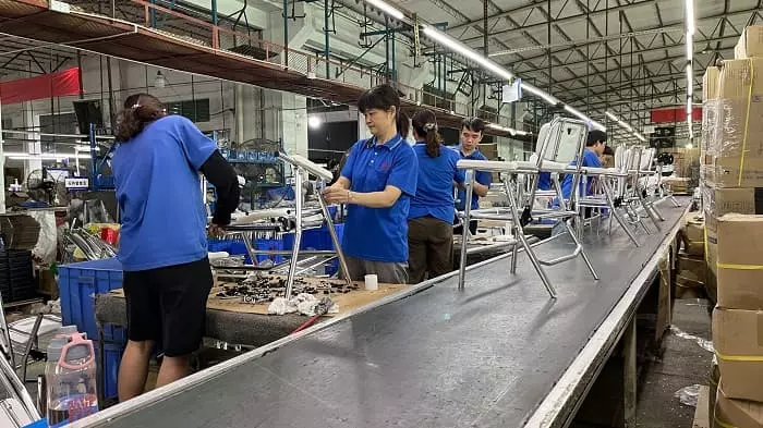 Bagaimana Memilih Kerusi Commode Rolling Shower Terbaik untuk Perniagaan Anda?